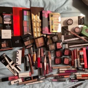 Small makeup mystery box